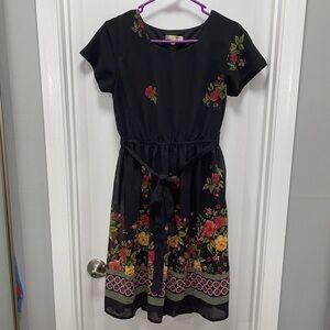 Mimi + Daphne Dress Floral Short Sleeve Above the Knee Cinched Waist Tie Belt